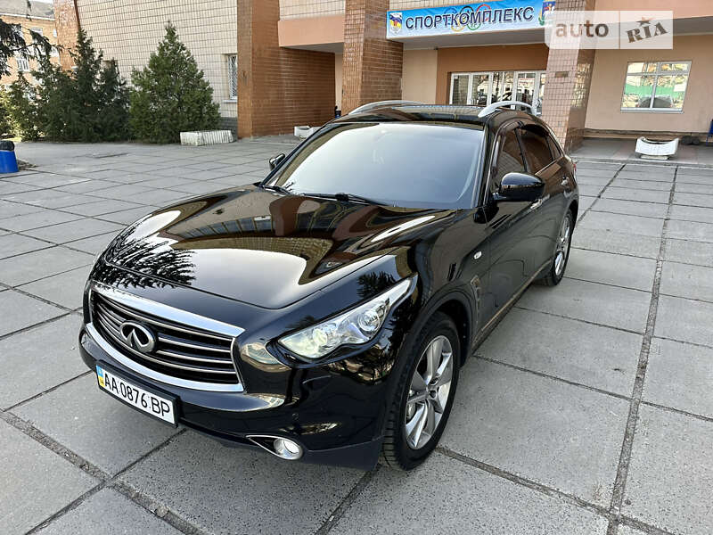 Infiniti Fx30d (2012)