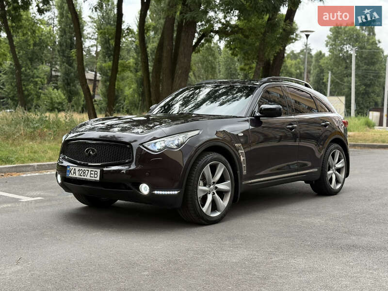 Infiniti Fx 37 (2010)