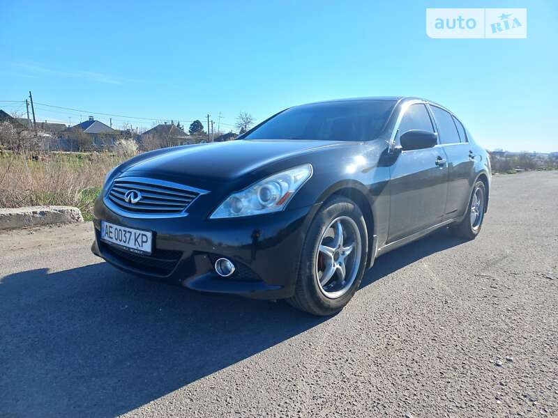 Infiniti G25 (2010)