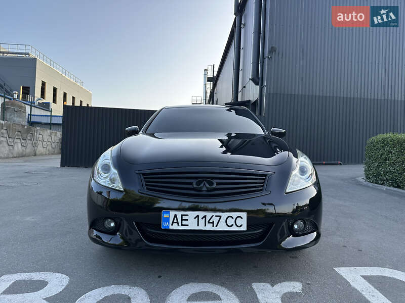 Infiniti G25 (2012)