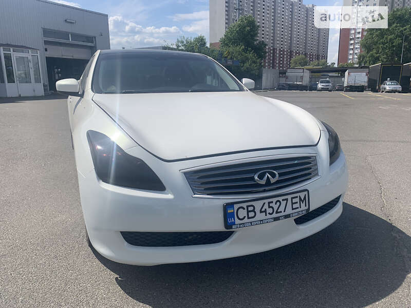 Infiniti G37 (2010)