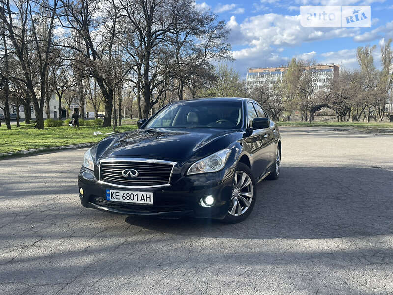 Infiniti M37 (2012)