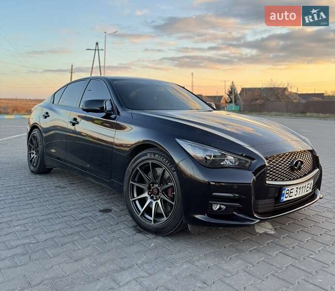 Infiniti Q50 (2016)