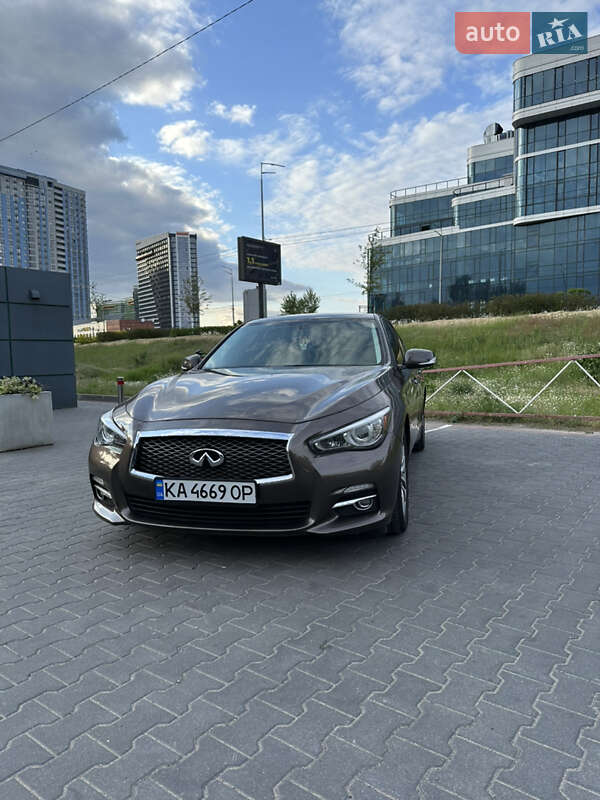 Infiniti Q50 (2016)