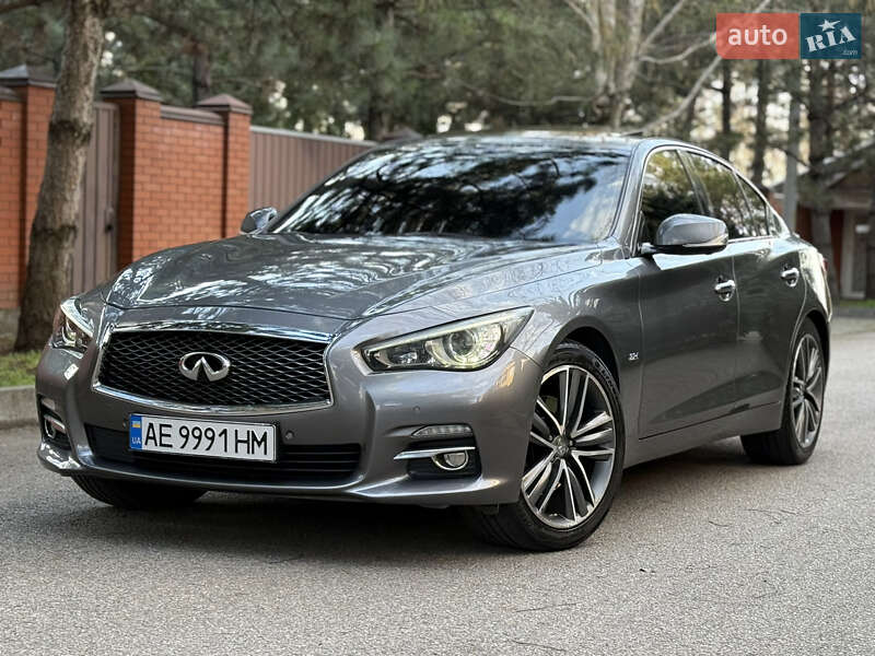 Infiniti Q50 (2014)