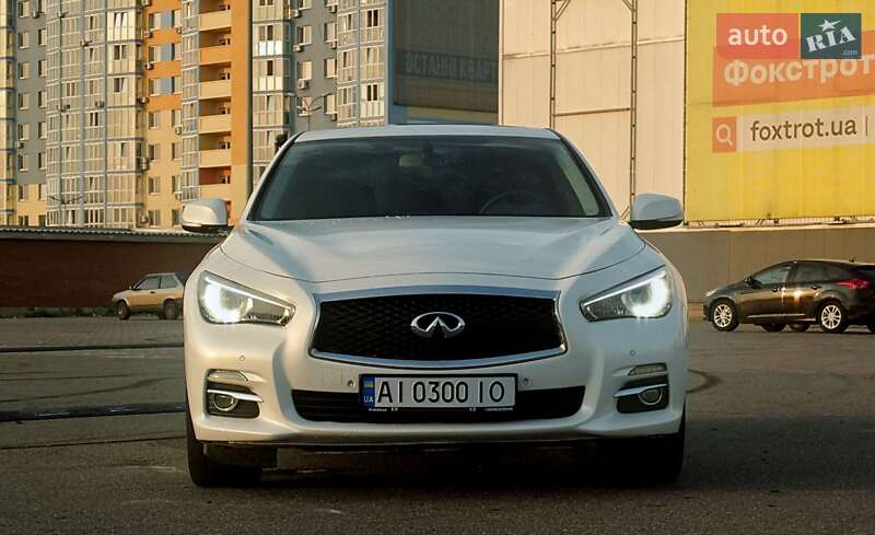 Infiniti Q50 (2015)