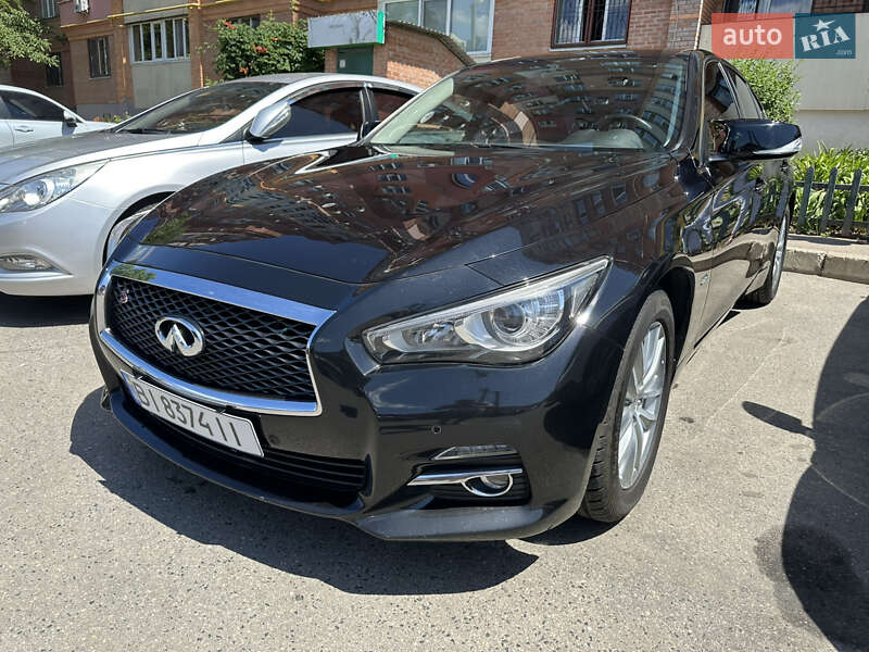 Infiniti Q50 (2015)