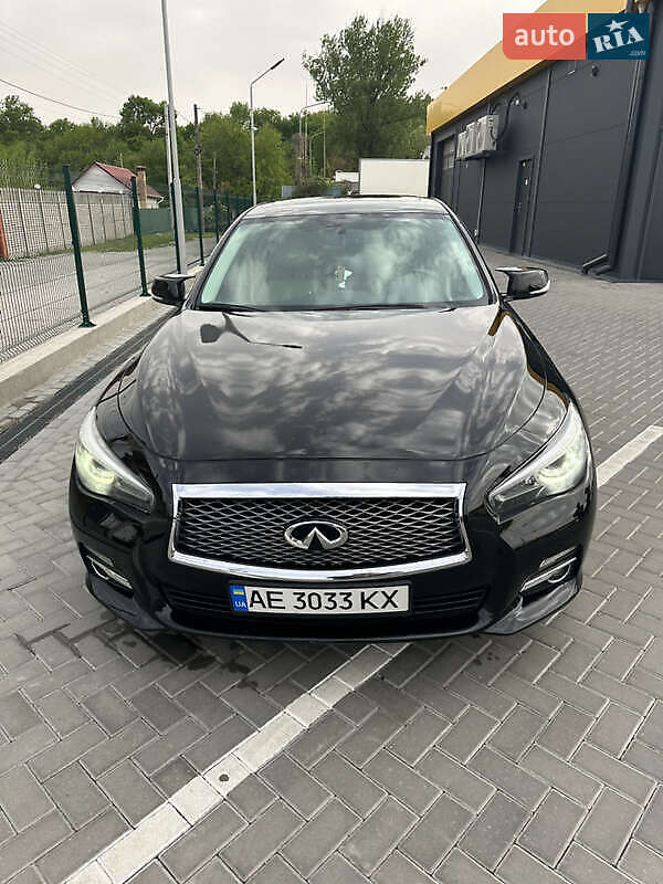 Infiniti Q50 (2016)