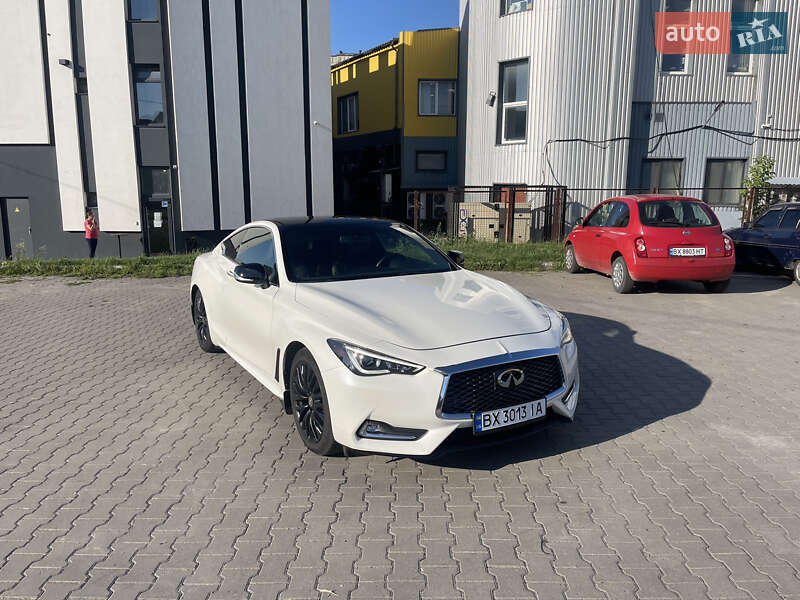 Infiniti Q60 (2016)