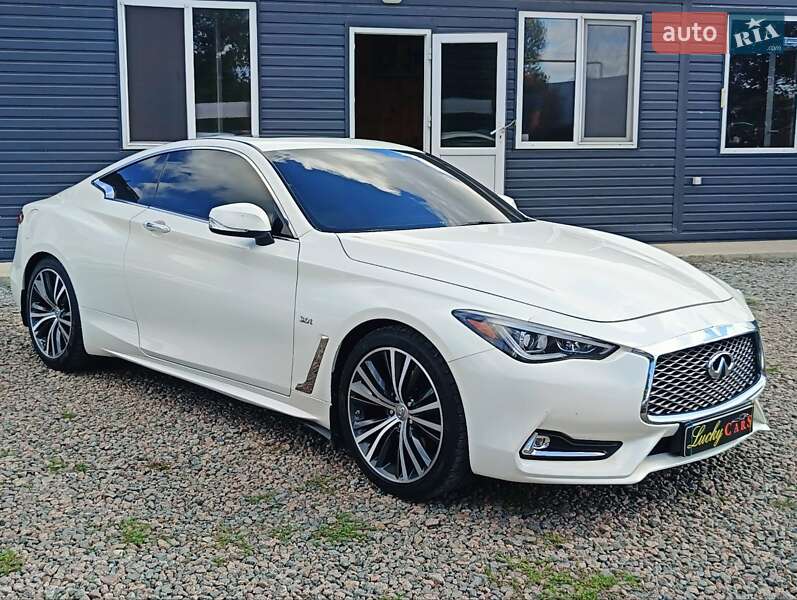 Infiniti Q60 (2017)