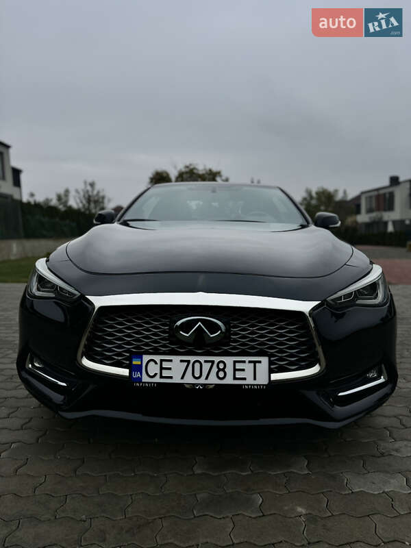 Infiniti Q60 (2016)