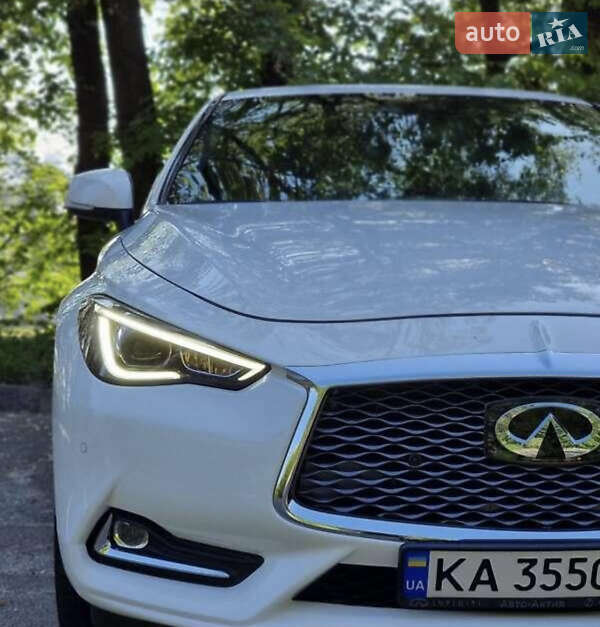 Infiniti Q60 (2019)
