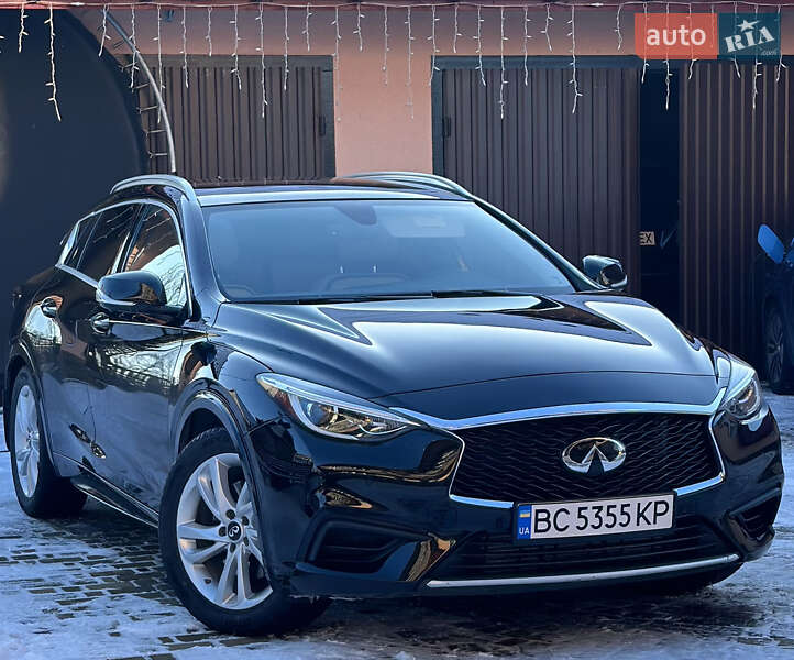 Infiniti Qx30 (2018)