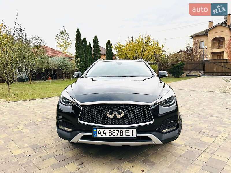 Infiniti Qx30 (2016)