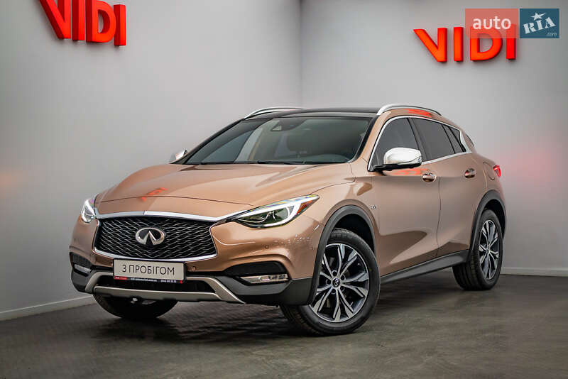 Infiniti Qx30 (2016)