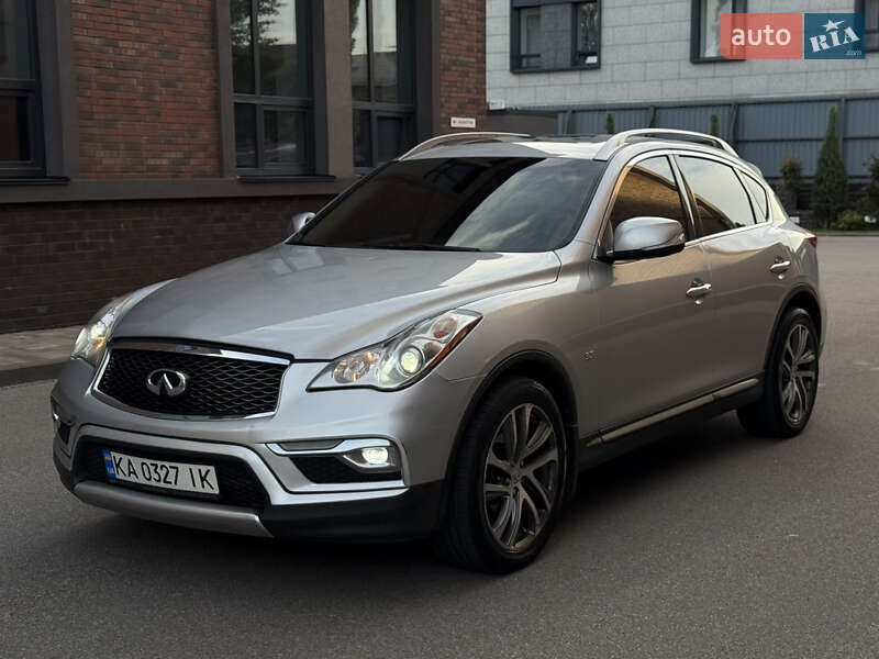 Infiniti Qx50 (2017)