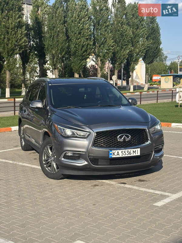 Infiniti Qx60 (2016)