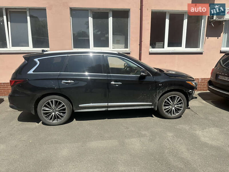 Infiniti Qx60 (2016)