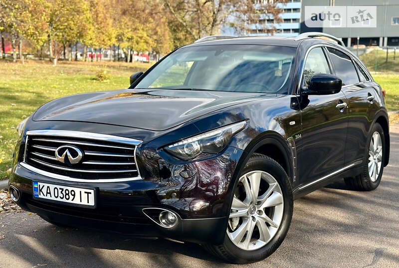 Infiniti Qx70 (2016)