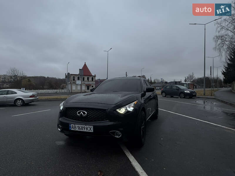 Infiniti Qx70 (2017)