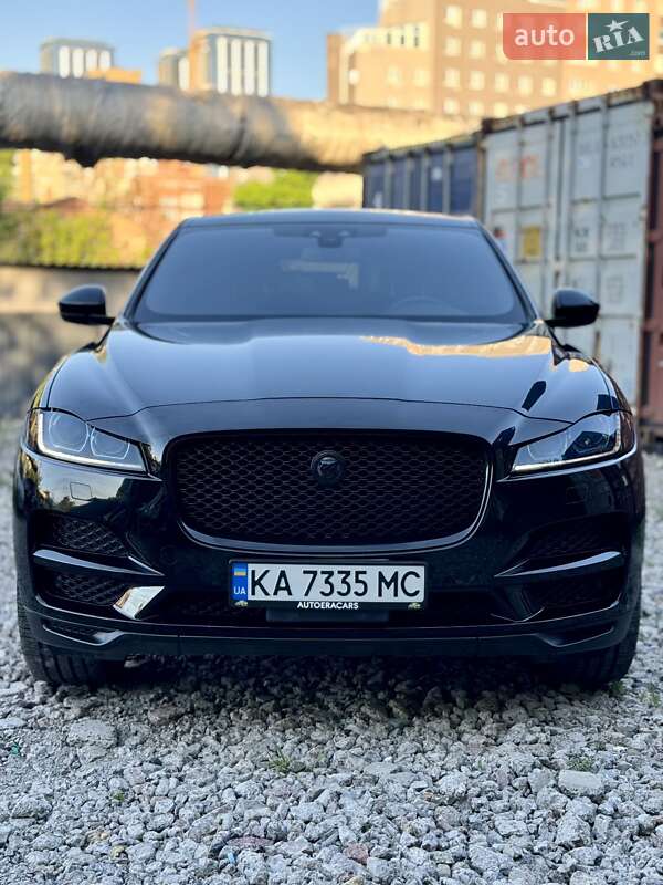 Jaguar F-pace (2017)