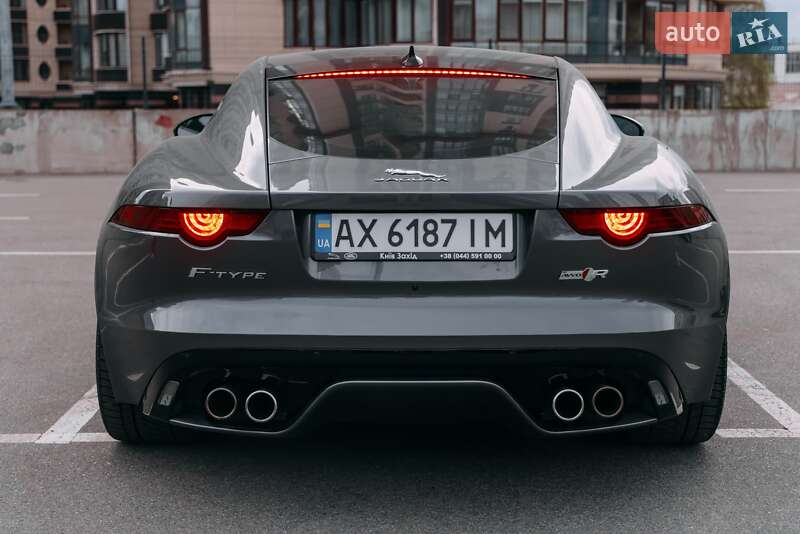 Jaguar F-type (2015)