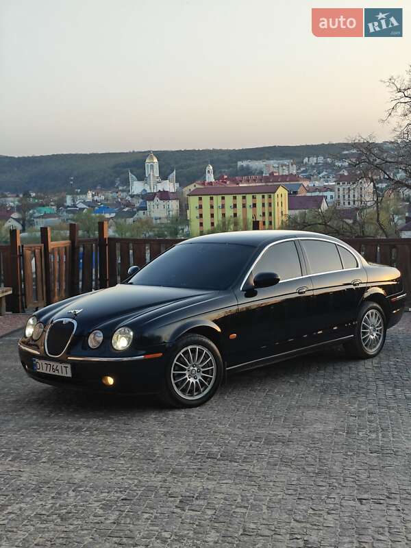 Jaguar S-type (2006)