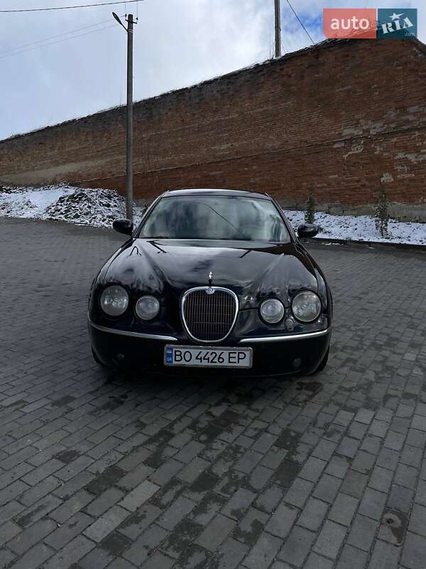 Jaguar S-type (2006)