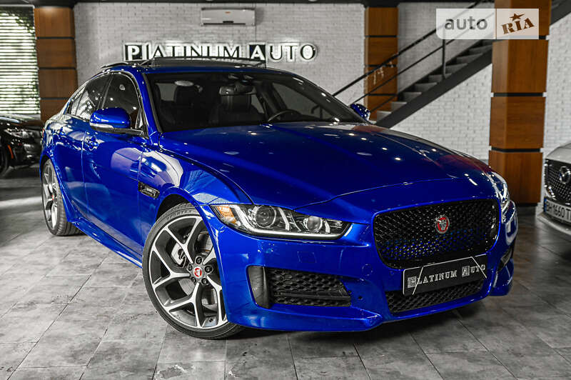 Jaguar Xe (2016)