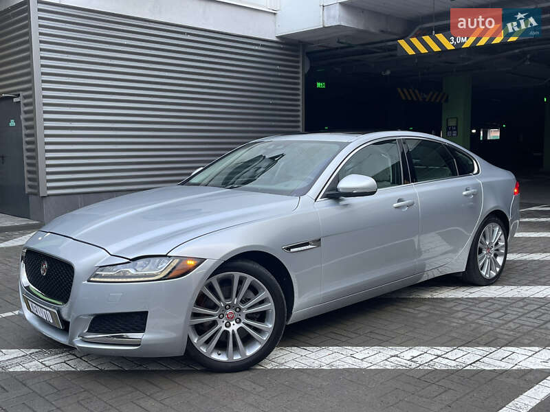 Jaguar Xf (2018)