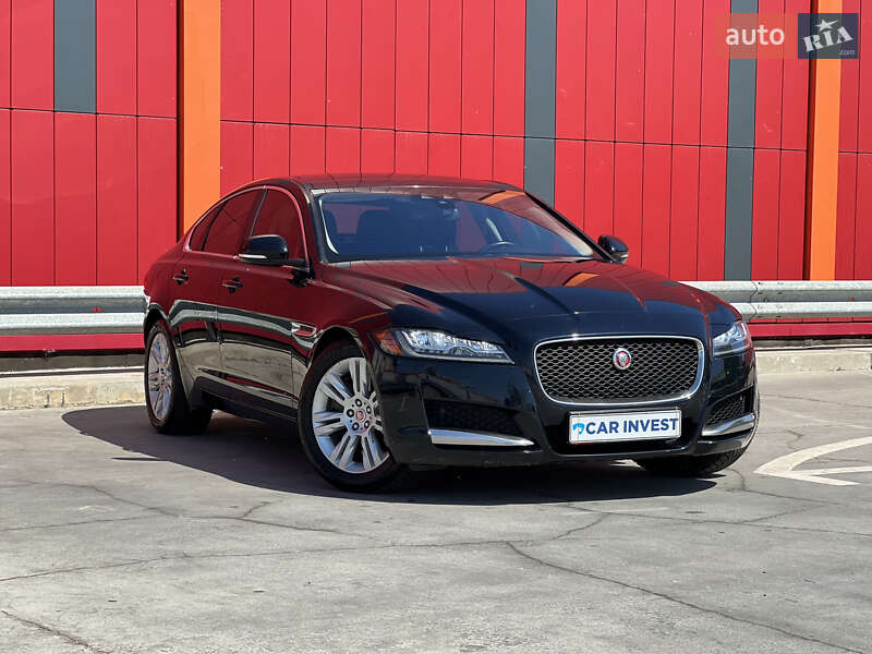 Jaguar Xf (2016)