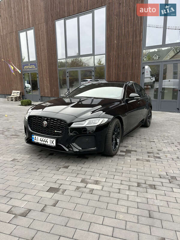 Jaguar Xf (2021)