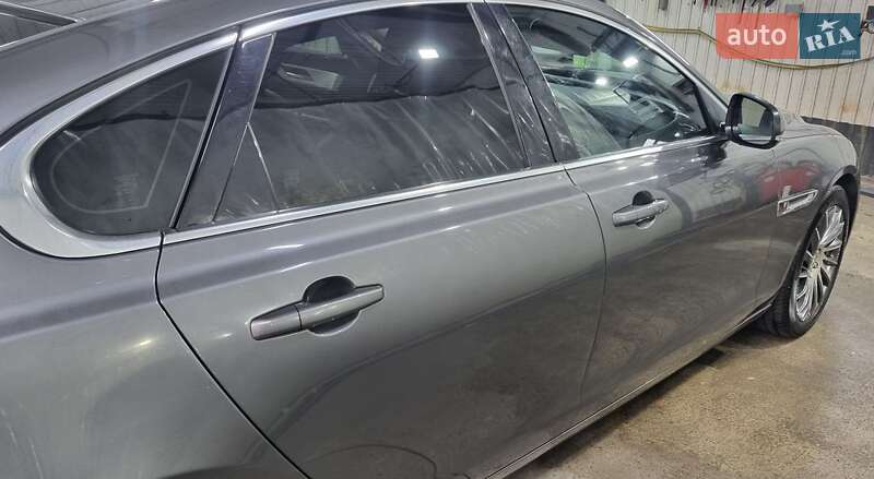 Jaguar Xf (2017)