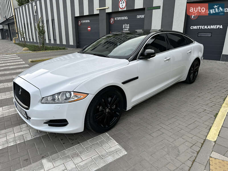 Jaguar Xj (2013)