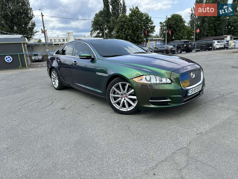 Jaguar Xj (2013)