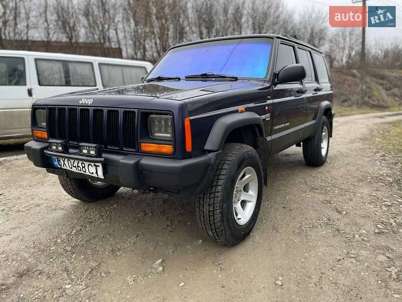 Jeep Cherokee (1999)