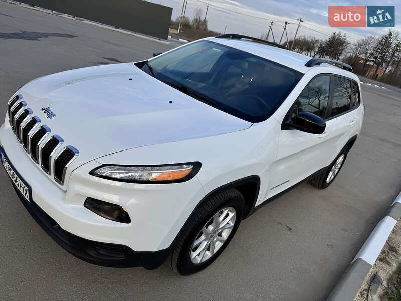 Jeep Cherokee (2016)