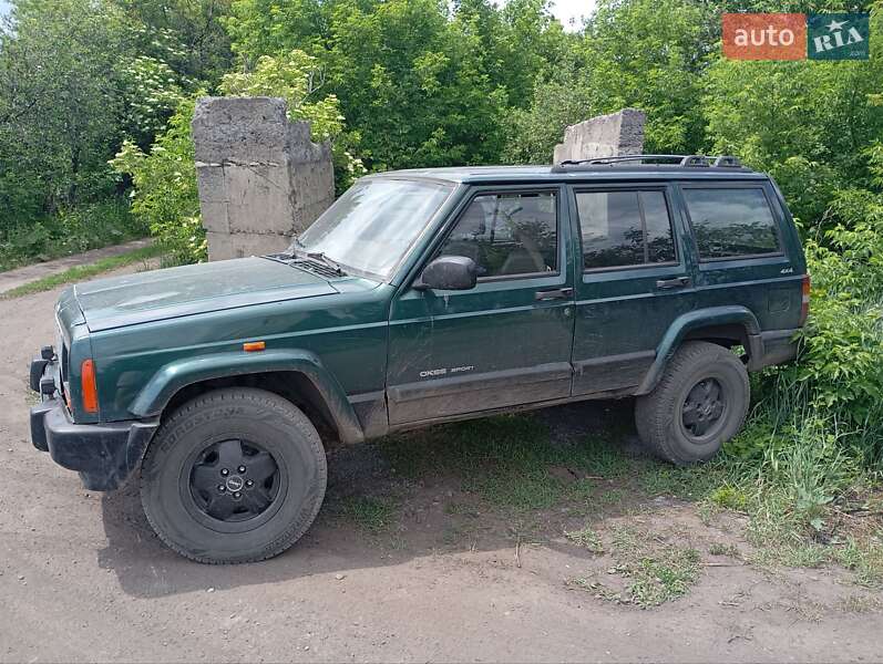 Jeep Cherokee (1999)