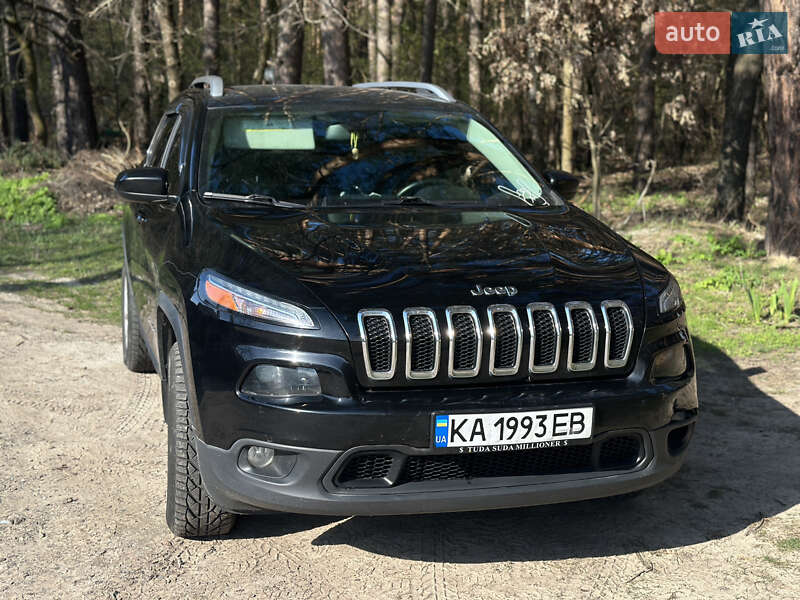 Jeep Cherokee (2016)