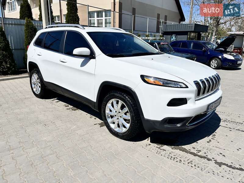 Jeep Cherokee (2015)