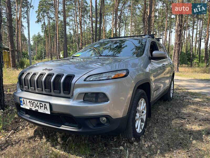 Jeep Cherokee (2015)