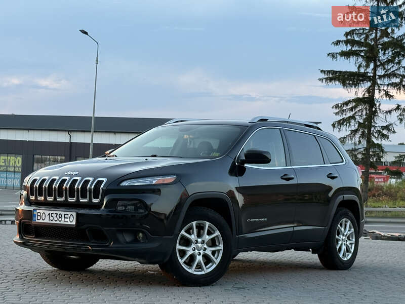 Jeep Cherokee (2015)