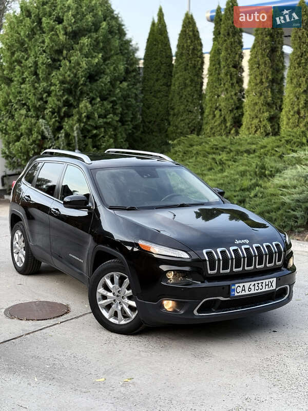 Jeep Cherokee (2016)