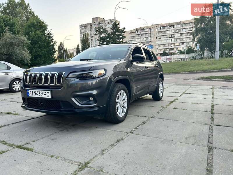Jeep Cherokee (2022)