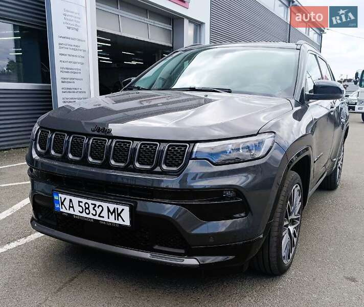 Jeep Compass (2024)