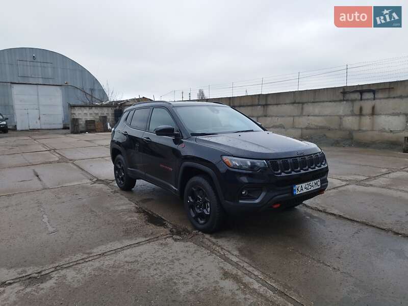 Jeep Compass (2023)