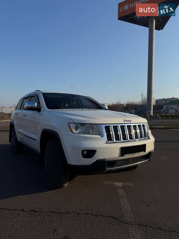 Jeep Grand cherokee (2011)