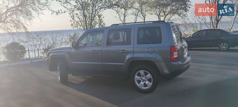 Jeep Patriot (2011)