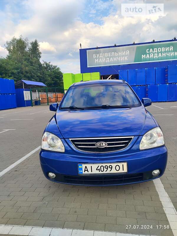 Kia Carens (2002)