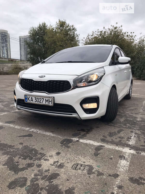 Kia Carens (2017)